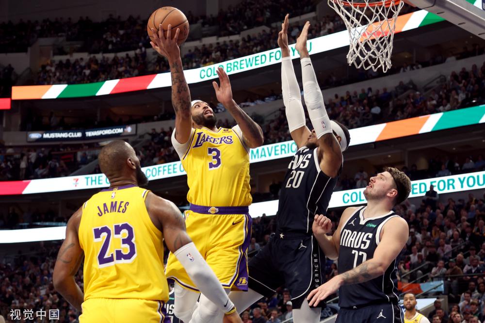 竞技场上脱 竞技场上脱